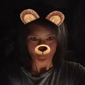 Meet your Posher, Carrie